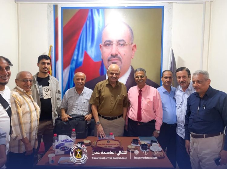 بحضور فريق الرقابة والتوجيه الرئاسي.. تنفيذية انتقالي صيرة تعقد اجتماعاً استثنائياً