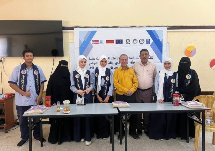 تحت مظلة مركز دراسات المراة.. شبكة بناء السلام تختتم التصفيات الطلابية بالمسابقات الأدبية في ثمان مديريات بعدن.