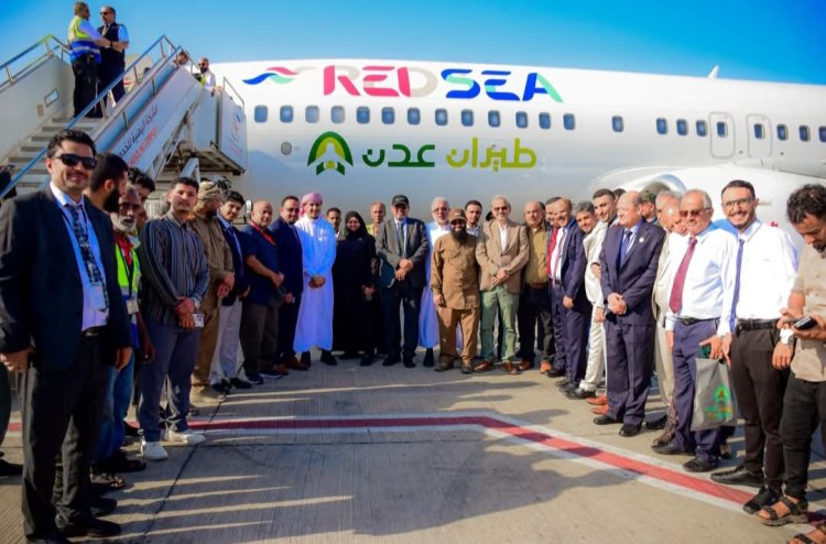 قيادة وزارة النقل وهيئة الطيران المدني تدشن اولى رحلات شركة طيران عدن