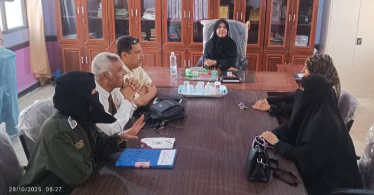 أمن العاصمة عدن يدشّن برنامجًا توعويًا حول مخاطر الابتزاز الإلكتروني والمخدرات في ثانوية بلقيس.