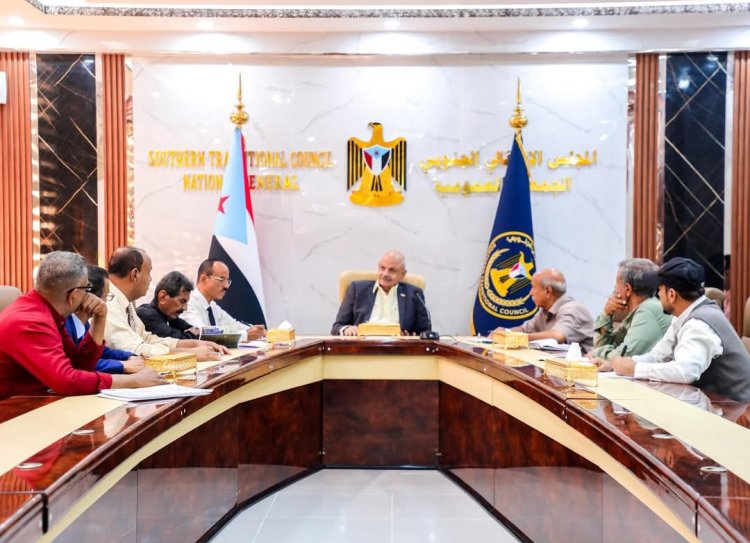 فريق التوجيه والرقابة الرئاسي يلتقي المفوضية الجنوبية المستقلة لمكافحة الفساد بالعاصمة عدن