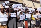 وقفة احتجاجية في الشحر تطالب بحماية المصالح العامة
