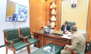 محافظ حضرموت يبحث مع برنامج الأغذية العالمي خطط تدخلات العام القادم