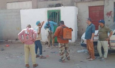 استمرار أعمال الرش الرذاذي والتفتيش الصحي في مديرية المعلا