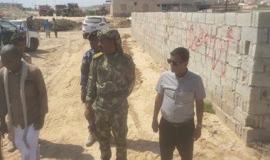 المدير العام لمديرية الشحر يتفقد عددا من المشاريع الخدمية بمدينة الحامي