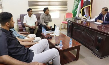 رئيس انتقالي حضرموت يشيد بجهود طلاب الطب بجامعة العرب في تنفيذ دراسة مرجعية لتعداد الدم في المكلا