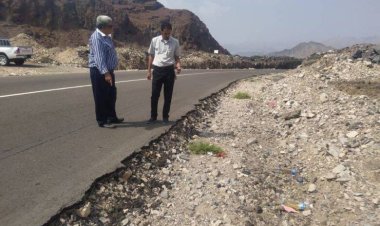 وزير الأشغال يوجه بدراسة عاجلة لمعالجة المنعطفات الخطرة في طريق العرقوب بأبين