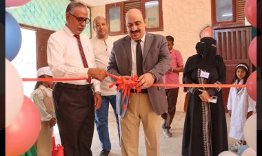 المدير باعبّاد يفتتح معرض الوسائل التعليمية بمدرسة عائشة للتعليم الأساسي بمدينة المكلا