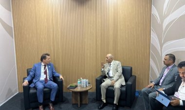 وزير المياه والبيئة يبحث مع مسؤول هولندي عدداً من المشاريع والمبادرات المشتركة