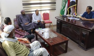 باتيس يبحث مع اللجان المجتمعية تعزيز الشراكة لخدمة المواطنين بمدينة المكلا