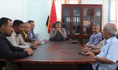 محافظ حضرموت يترأس اجتماعًا خدميًا وأمنيًا لمناقشة الأوضاع العامة في المحافظة