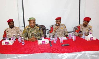 رئيس شعبة التوجية المعنوي العقيد الجهوري ينفذ محاضرة توعوية حول الانضباط العسكري لأفراد الشرطة العسكرية