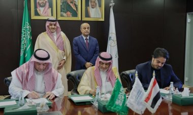 رئيس الوزراء يشهد توقيع مذكرة تفاهم لتنفيذ مشاريع تنموية في مجال الطاقة الكهربائية باليمن