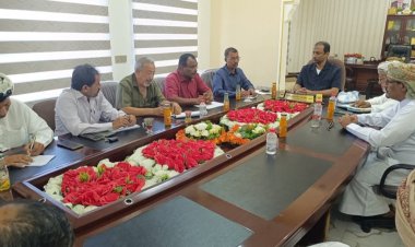 الوكيل الجعفري يناقش تحديات مشروع شبكات مياه مناطق ضواحي مديرية الغيضة ويؤكد ضرورة الإسراع في استكماله