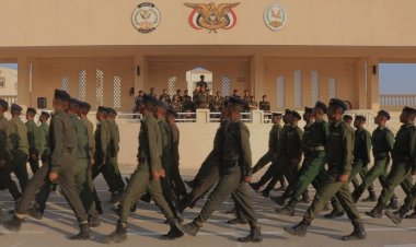 مدير كلية الشرطة حضرموت يشرف على طابور الختام الأسبوعي ويقيّم جاهزية المستجدين من الدفعتين الثالثة والرابعة