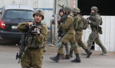 قوات الاحتلال تعتقل نائبًا برلمانيًا وأبناءه بنابلس