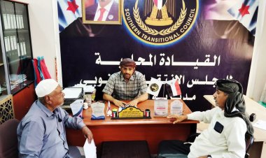 رئيس تنفيذية انتقالي وادي وصحراء حضرموت يطلع على نشاط انتقالي مديرية سيئون