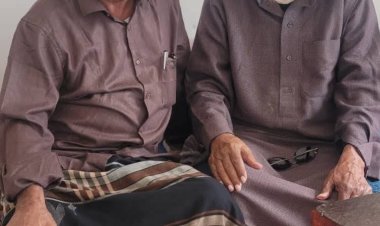 رئيس تنفيذية انتقالي شبوة يؤدي واجب العزاء في استشهاد أسامة الذيب ووفاة ياسر الذيب الخليفي