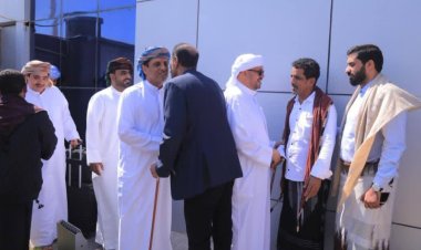 تزامناً مع احتفالات نوفمبر... وصول بن عفرار وباكريت إلى المهرة للمشاركة في فعاليات الذكرى الـ58 للاستقلال .