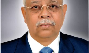 محافظ حضرموت ينعي الهامة الوطنية والأكاديمية البروفيسور عبدالرحمن محمد عبدالقادر بامطرف