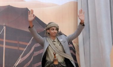 رئيس انتقالي شبوة يهنى بطل النسخة الرابعة لشاعر شبوة