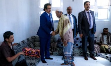 الجبواني وبن لسود يؤدون واجب العزاء لأسرة الفقيد عبدربه محرق