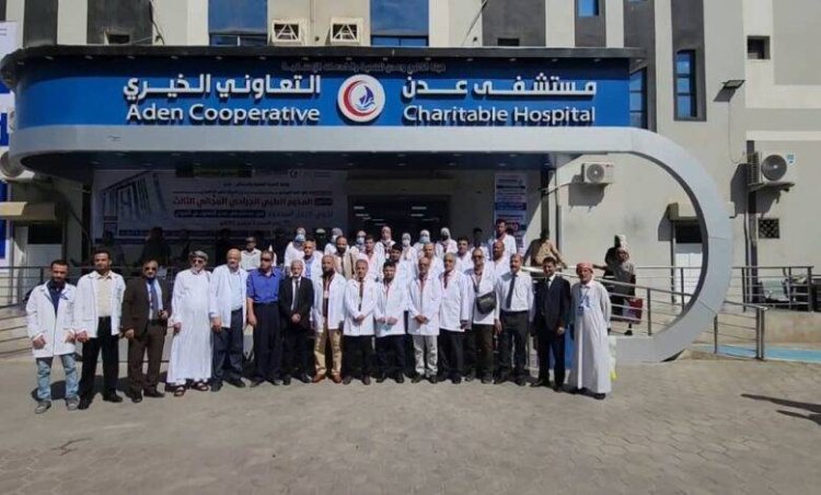 الوكيل الشبحي يدشن المخيم الطبي الجراحي المجاني الثالث في مستشفى عدن التعاوني الخيري