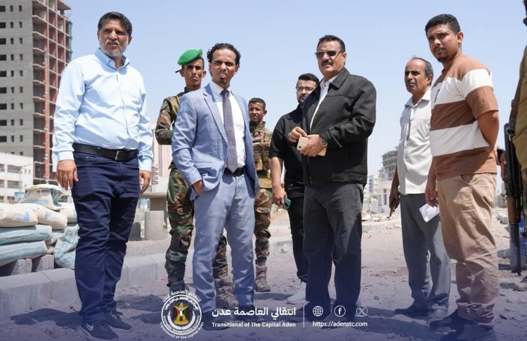 السقاف يزور مديرية المنصورة ويطّلع على المشاريع الخدمية والتنموية