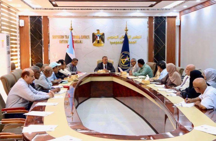 مجلس المستشارين يقف أمام تدهور الأوضاع الخدمية في محافظات الجنوب