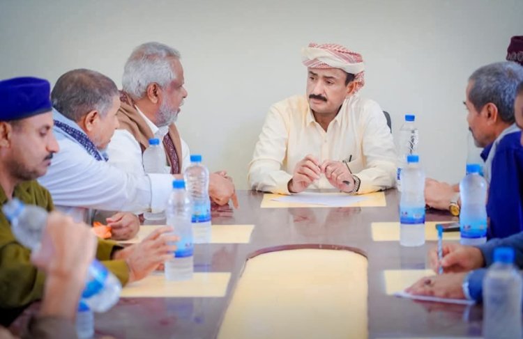 السلطة المحلية بمديرية ميفعة تشيد بجهود محافظ شبوة باعتماد توسعة الخط العام بمدينة عزان