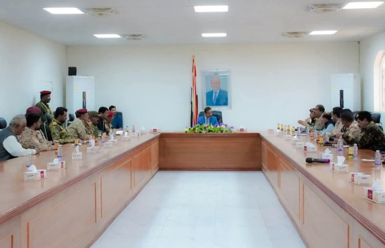 اللجنة الأمنية بمحافظة شبوة تؤكد المضي بثبات في تعزيز الأمن والاستقرار وتحقيق الانتصار على مشاريع الفوضى والإرهاب .