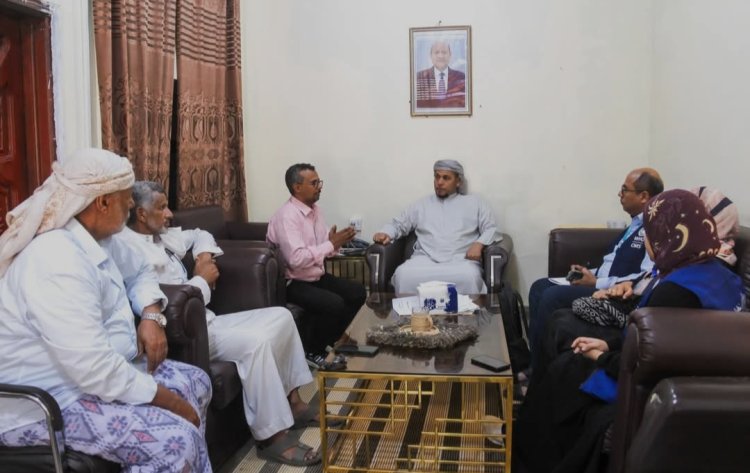 محافظ سقطرى يناقش مع وفد منظمة الصحة العالمية جهود القضاء على الملاريا