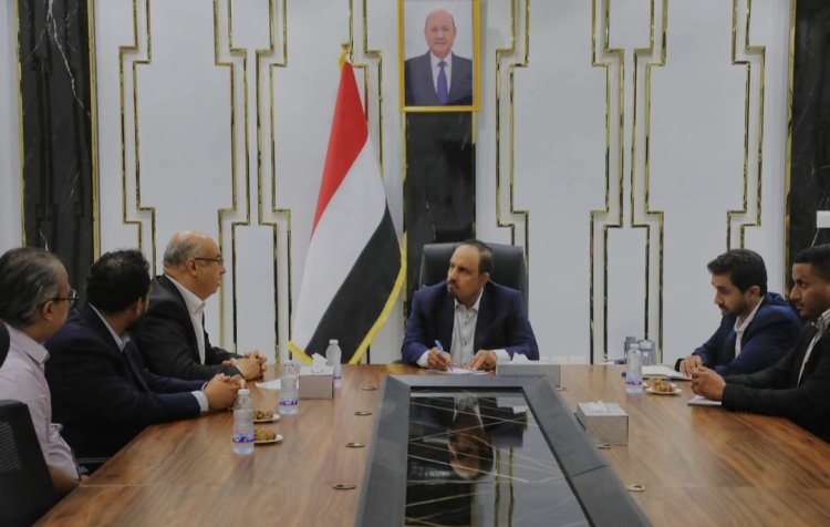 محافظ حضرموت يبحث مع وفد منظمة اليونيسكو تعزيز التعاون في حماية التراث الثقافي