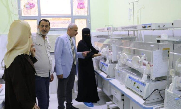 الوكيل الشبحي يدشن المخيم الطبي المجاني لمرضى السكر والضغط في مركز دوائي بالعاصمة عدن