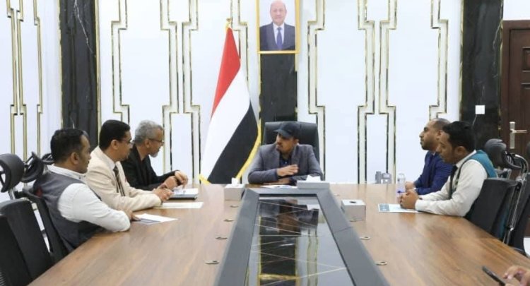 محافظ حضرموت يبحث مع قيادة مؤسسة العون التحضيرات لاحتضان المؤتمر الدولي "تضامن للتنمية 3" وتوافق "رؤية 2026" مع خطة السلطة المحلية