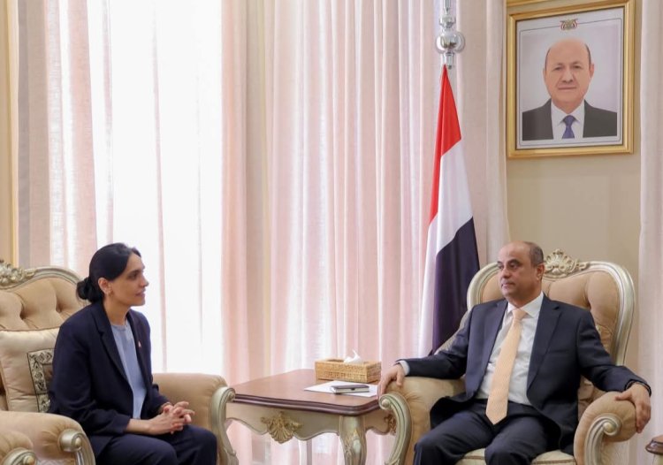 رئيس الوزراء يستعرض مع السفيرة البريطانية مستجدات التعاون الثنائي وتطورات الأوضاع