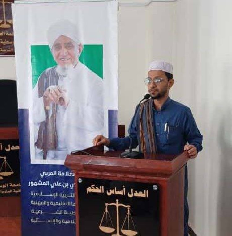 رئيس مؤسسة الصفوة يشارك في حفل افتتاح المحكمة الصورية والمكتبة العلمية ومعمل الحاسوب بجامعة الوسطية بعدن