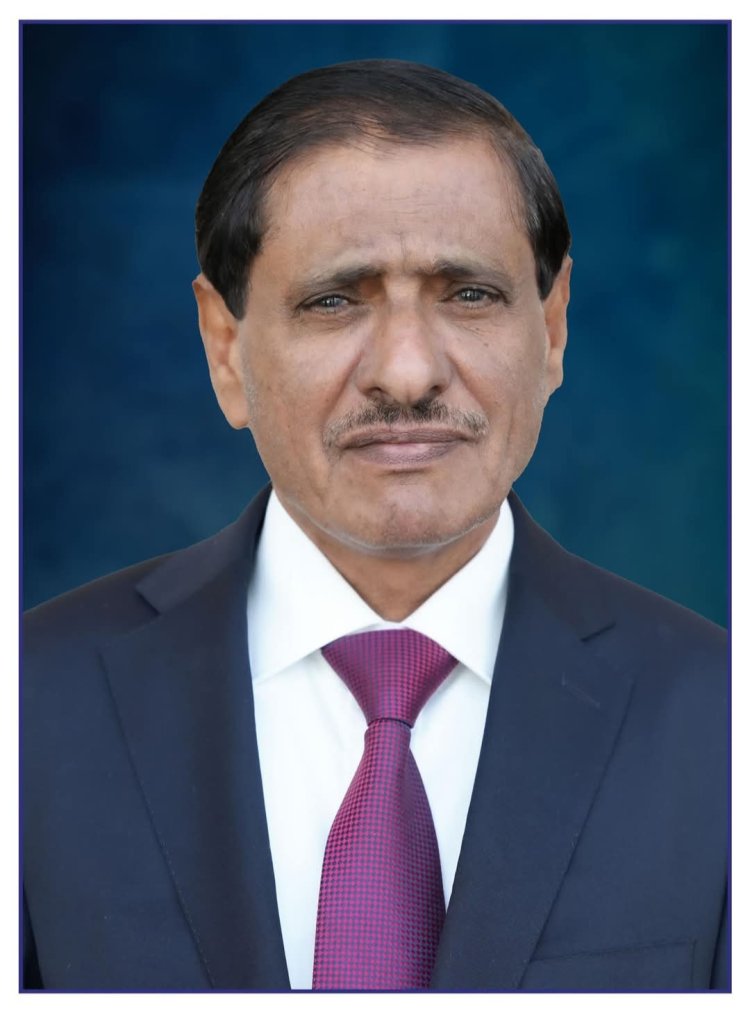 عضو مجلس القيادة الرئاسي البحسني يعزّي بوفاة السيد علي بن محمد الهدار ويشيد بإخلاصه في خدمة القضاء والمجتمع