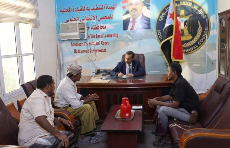 القائم بأعمال رئيس تنفيذية انتقالي حضرموت يؤكد دعمه لمطالب المزارعين