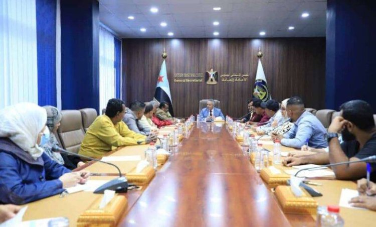 هيئة الشؤون الاجتماعية تستعرض أوضاع أسر الشهداء والجرحى والتحديات التي تواجههم