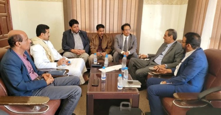 الأمين العام هشلة يترأس اجتماعًا لمناقشة أداء عدد من المكاتب التنفيذية بالمحافظة