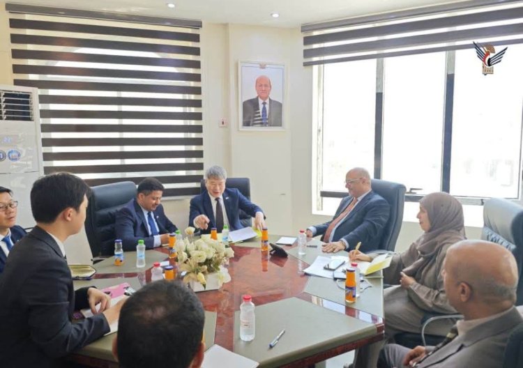 وزير التخطيط يبحث مع السفير الكوري تعزيز التعاون التنموي واستئناف البرامج المشتركة