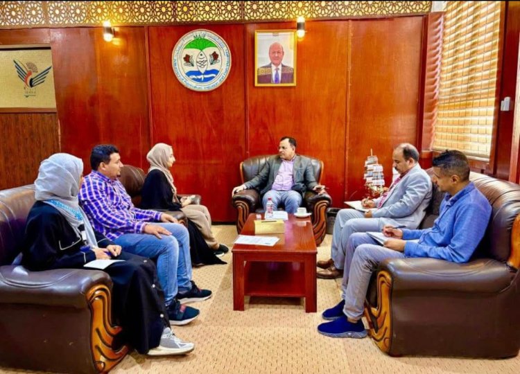 الوزير السقطري يبحث مع منظمة "يمن أيد" تدخلاتها في القطاع الزراعي