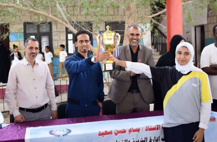 السقاف يشهد نهائي بطولة كرة الطائرة بمدرسة الغرباني ويطّلع على احتياجات صفوف الصم والبكم في صيرة