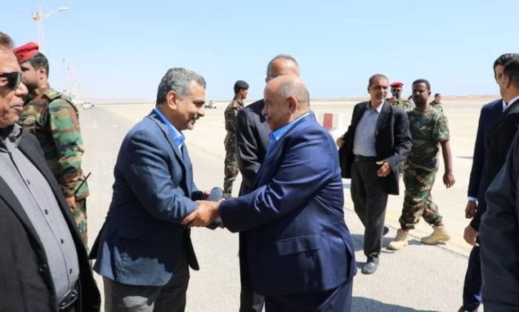 محافظ حضرموت سالم الخنبشي يصل المكلا