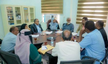 محافظ لحج يشدد على ترسيخ مبدأ العمل المشترك وتعزيز وحدة الصف الجنوبي بروح الفريق الواحد