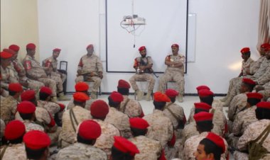 توجيه الشرطة العسكرية فرع المكلا ينفذ محاضرة توعوية بعنوان " القيم والثوابت العسكرية في ادارة الازمات  " لمنتسبي الشرطة العسكرية