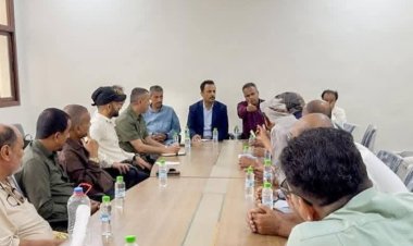 وزارة الزراعة والثروة السمكية تبحث في عدن إجراءات عاجلة لضبط أسعار الأسماك واستقرارها في الأسواق