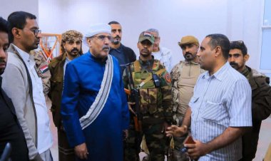 بتوجيهات من الرئيس الزُبيدي.. الكثيري يطّلع على جاهزية مطار سيئون ويؤكد استمرار جهود التأمين