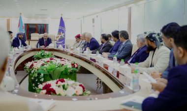 الرئيس الزُبيدي يرأس اجتماعًا مهمًا للقيادة التنفيذية العليا للمجلس الانتقالي الجنوبي